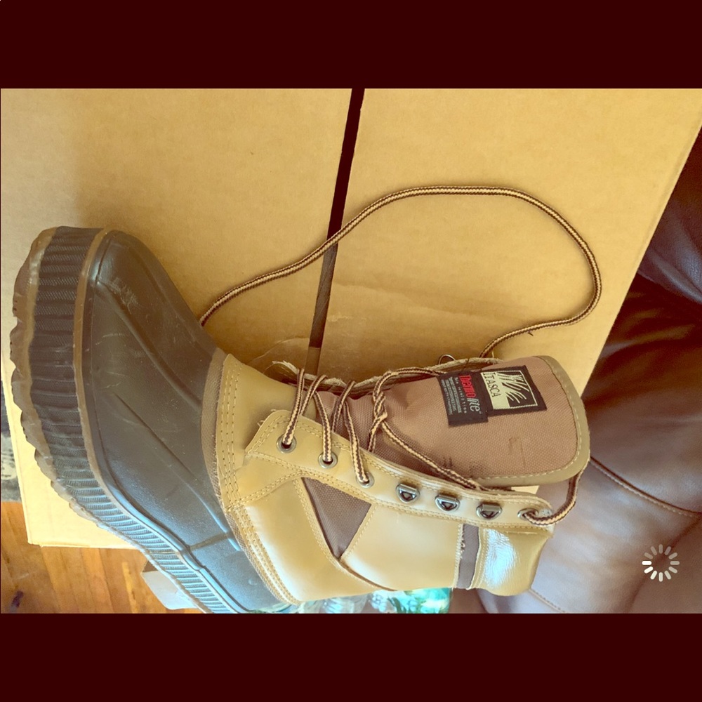 Itasca snow boots size 7